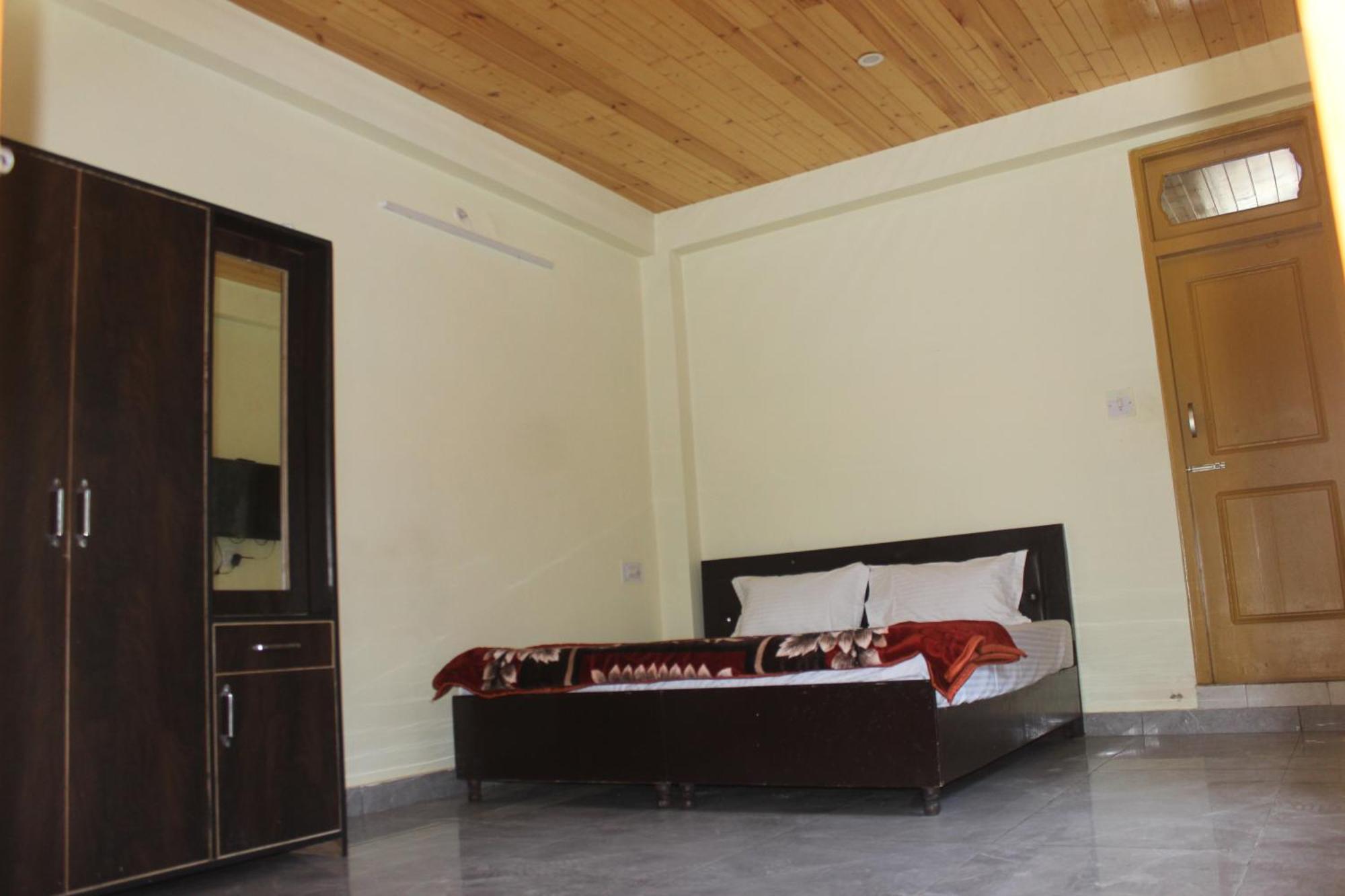 Moonlight Guest House Касоль Экстерьер фото