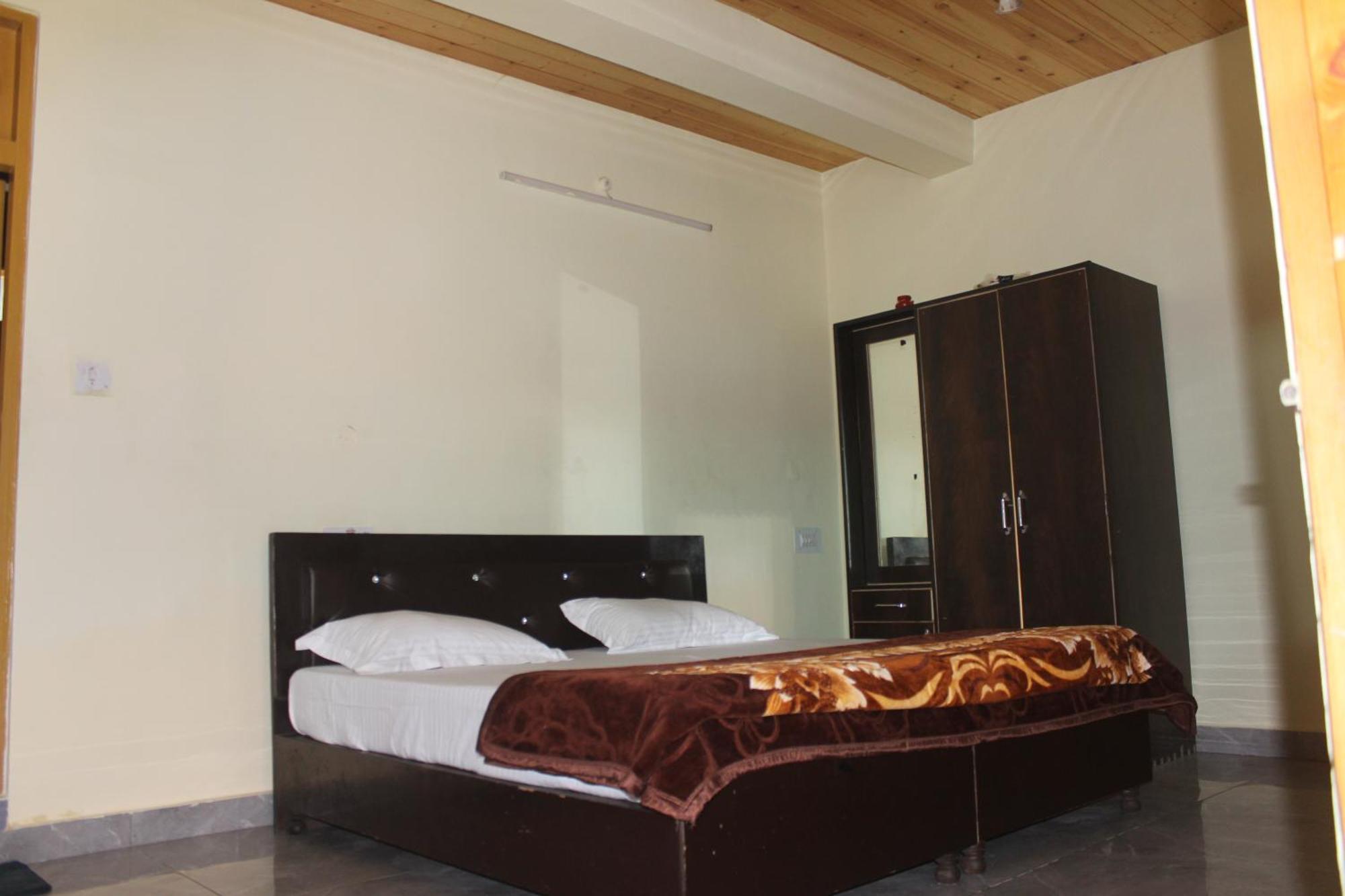 Moonlight Guest House Касоль Экстерьер фото