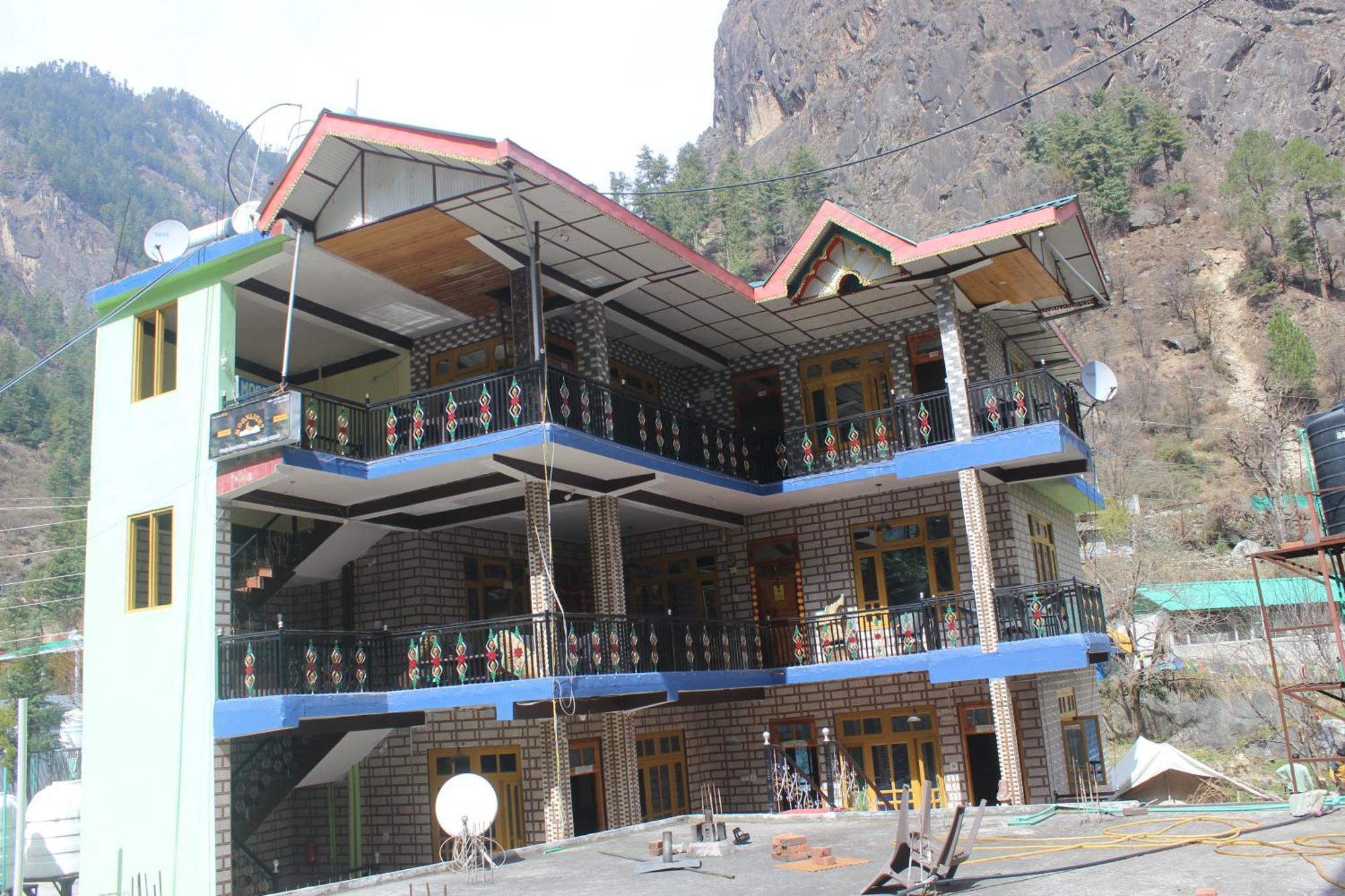 Moonlight Guest House Касоль Экстерьер фото
